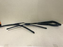 C-MAX FRONT WIPER SCREEN WIPER  ARMS AND BLADE 30 & 24 INCH BLADES 2010  2018