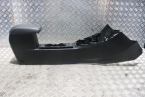 FORD FIESTA MK8 ACTIVE CENTRE CONSOLE ARM REST (SEE PHOTOS) 2017-2020 ET68