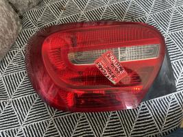 Mercedes a200 read light